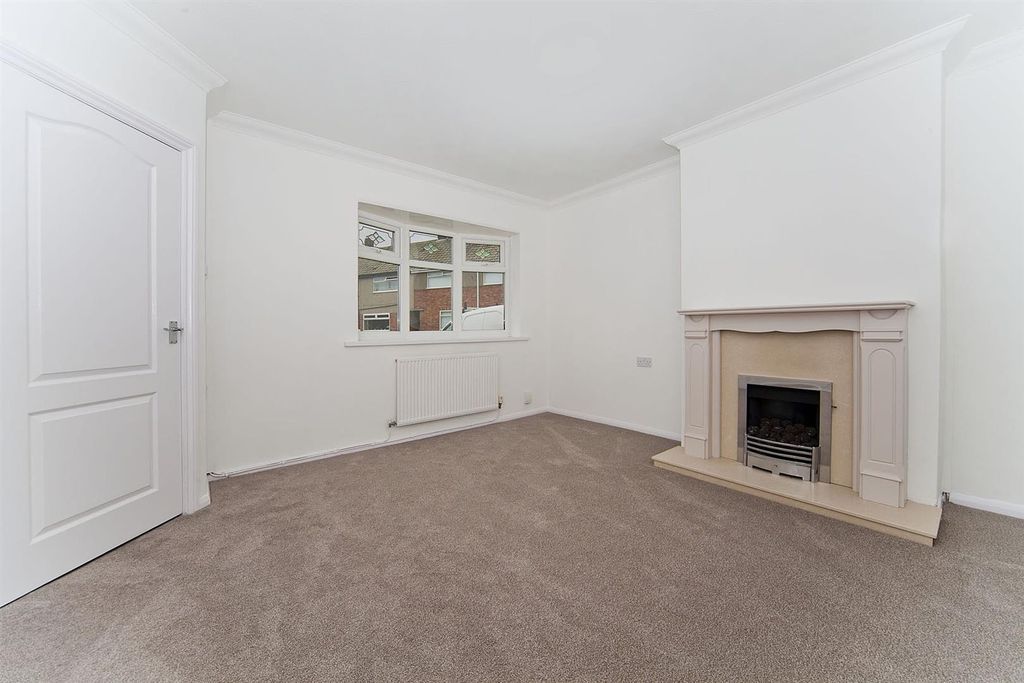 Property photo 2 of 24