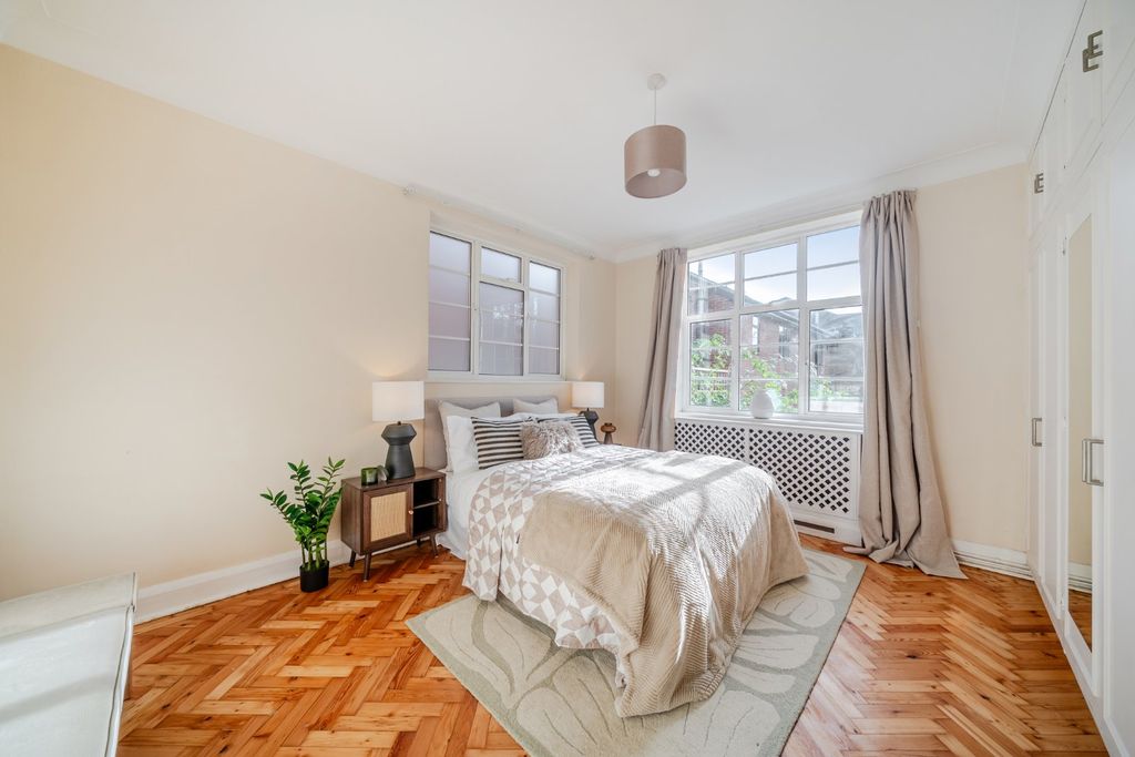 Property photo 3 of 10 Picture No. 40