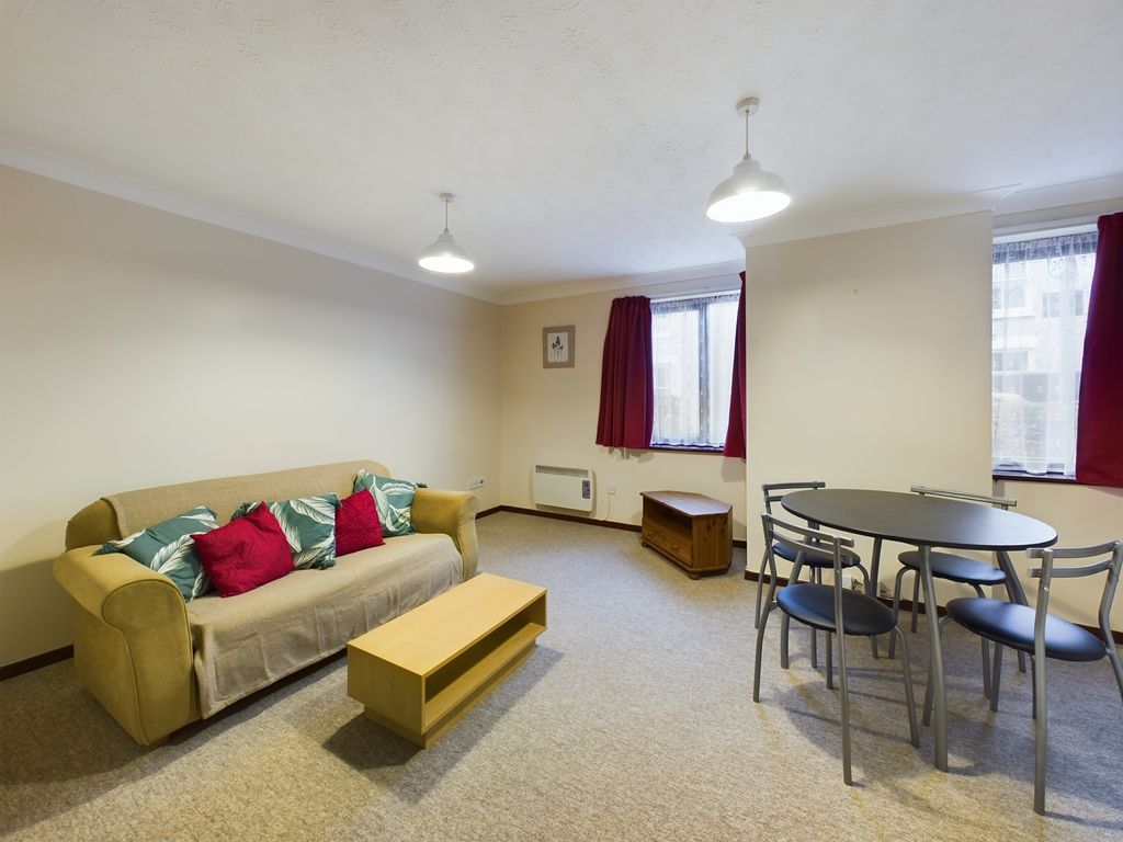 Property photo 3 of 8 Cam02545G0-Pr0077-Still002