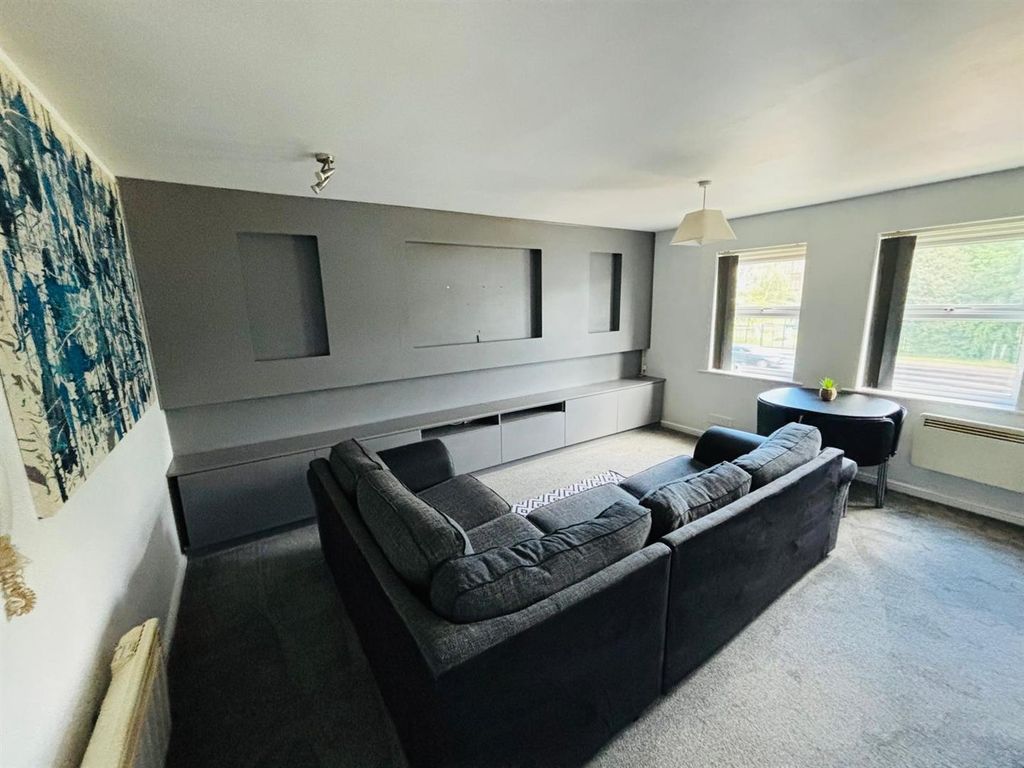 Property photo 2 of 13 Living Room: