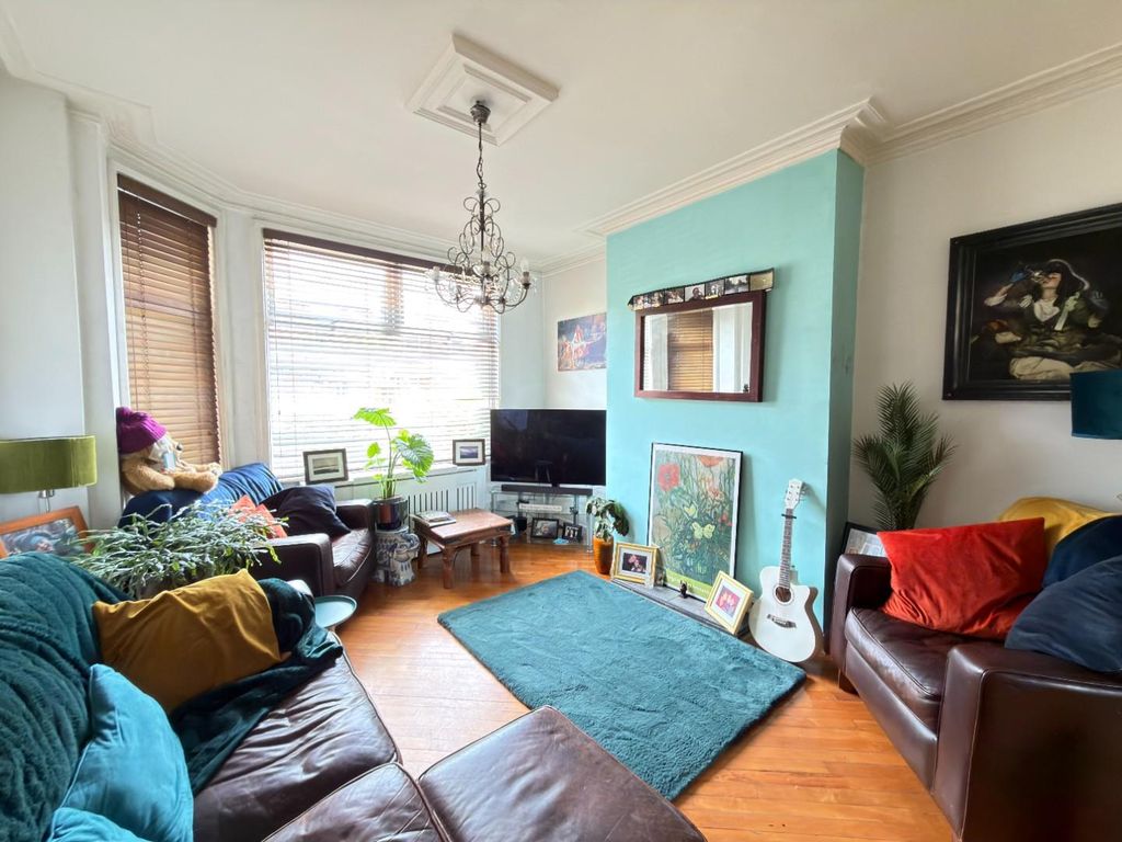Property photo 2 of 22