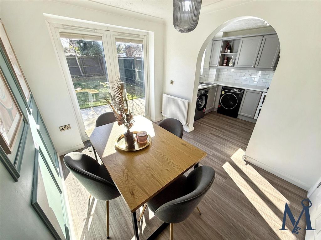 Property photo 3 of 24 Dining Room