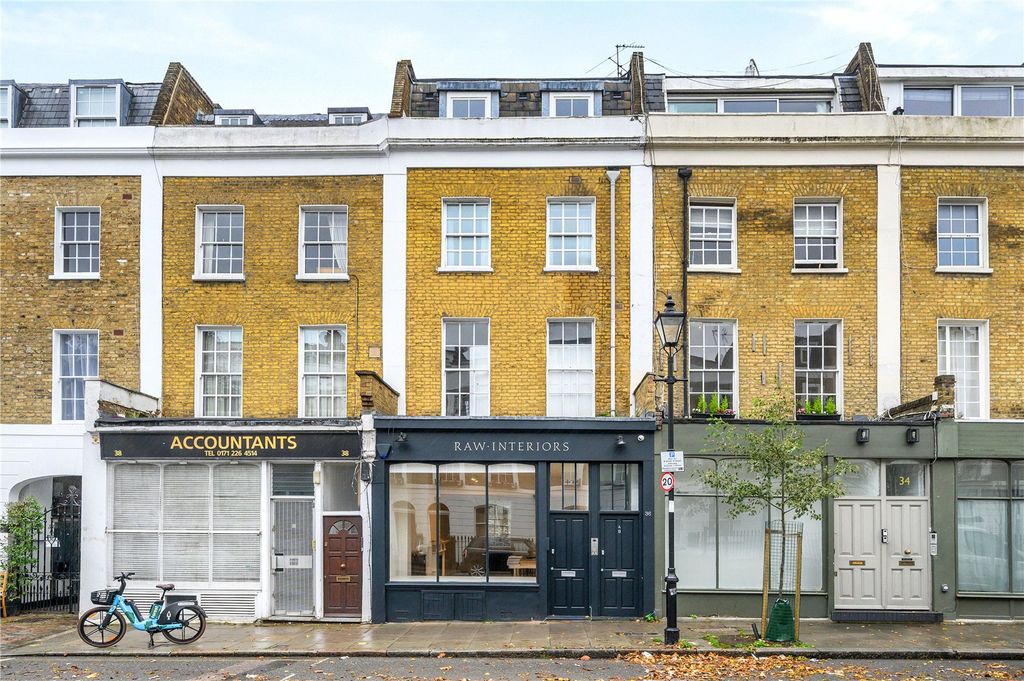 Property photo 2 of 10 Front Exterior