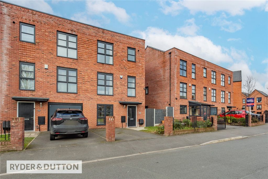 Property photo 1 of 25 Front External