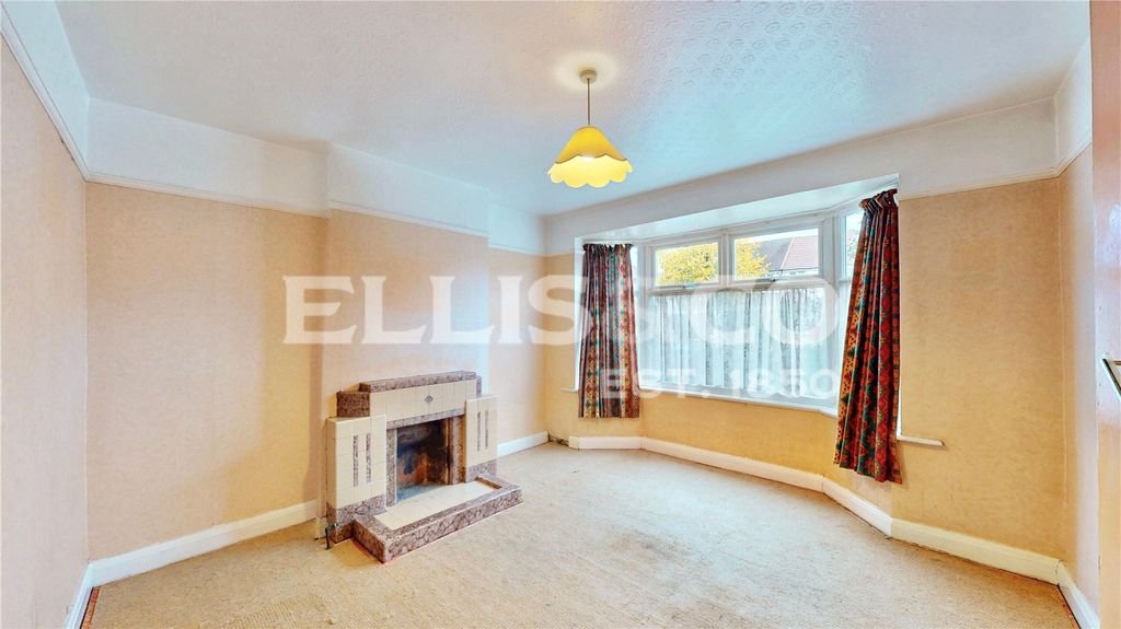 Property photo 2 of 16 Picture No. 03