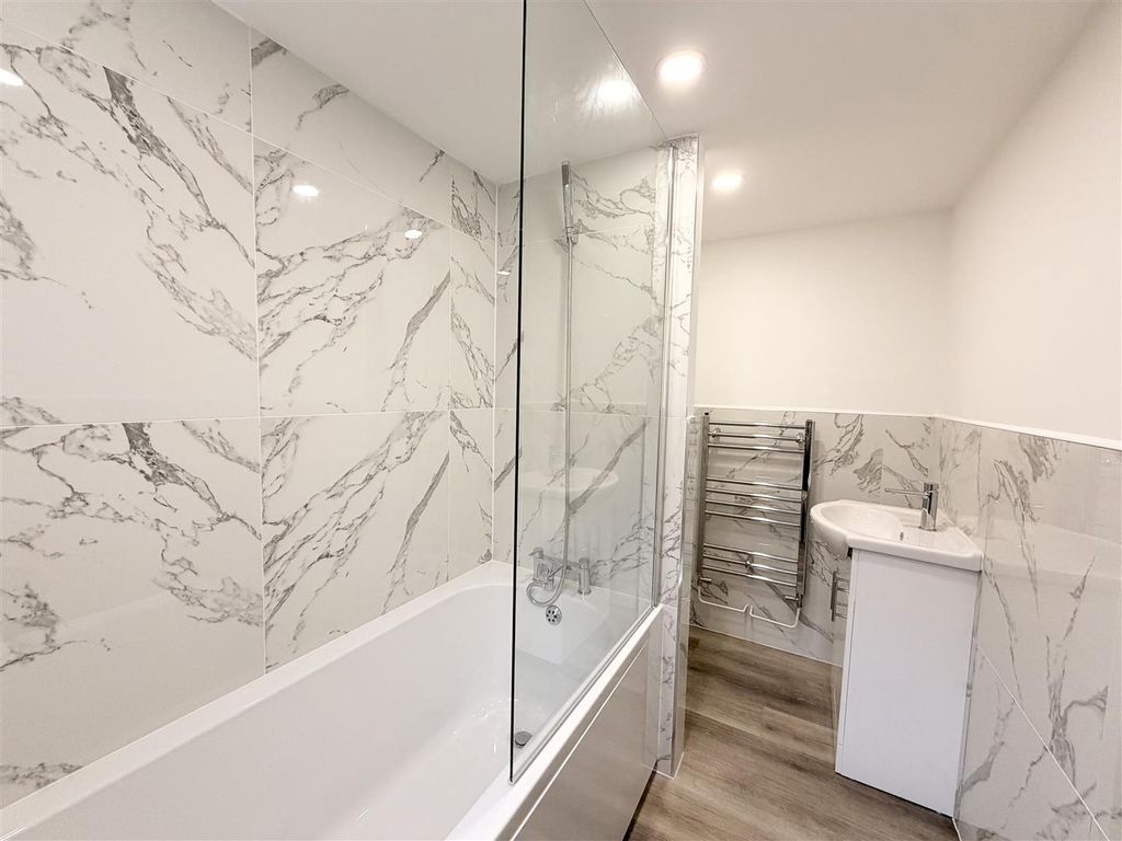 Property photo 3 of 21 Tempimageq5W5Qe.Jpg