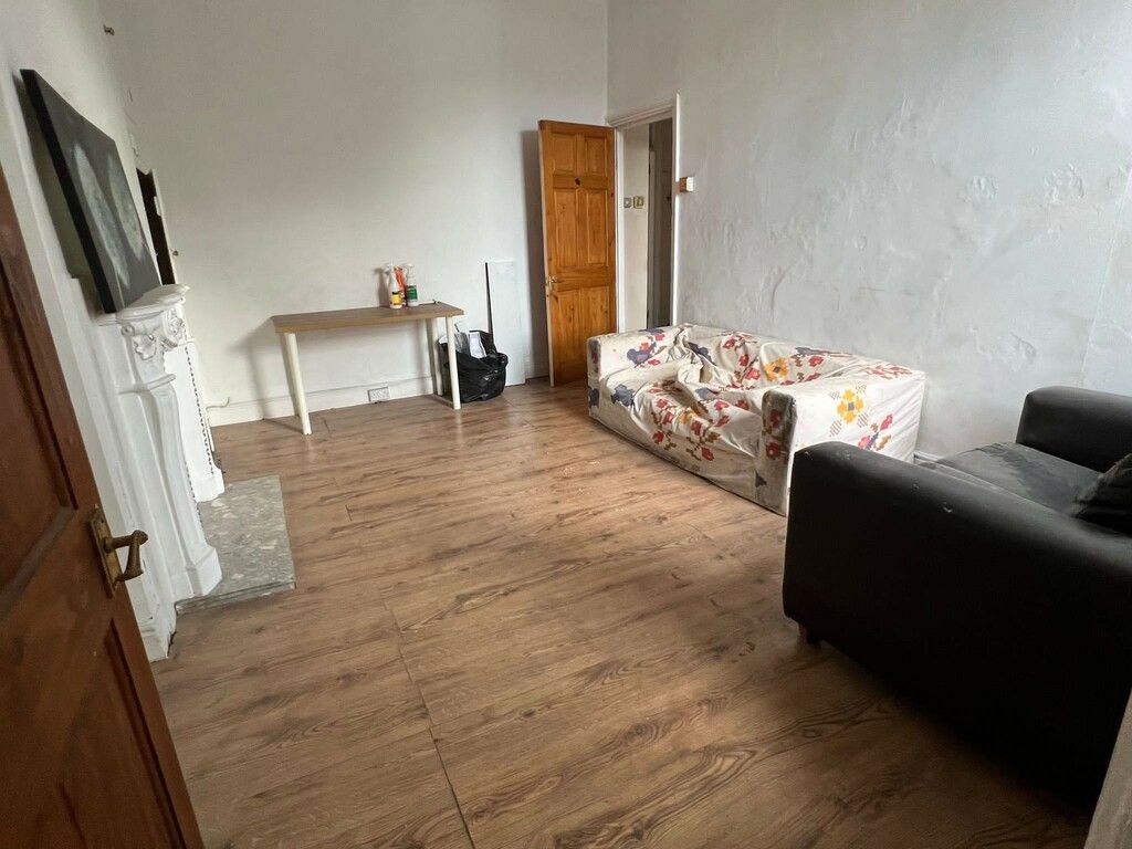Property photo 1 of 4