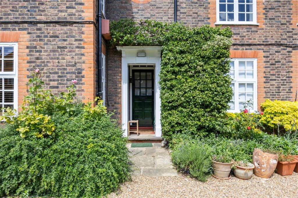 Property photo 3 of 14