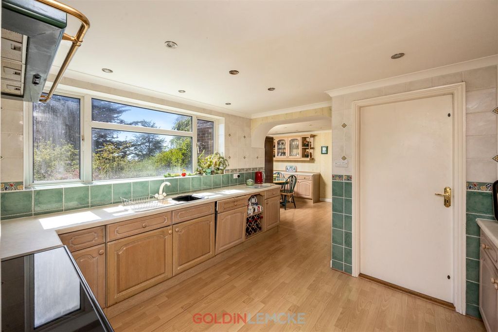 Property photo 3 of 13 Kitchen