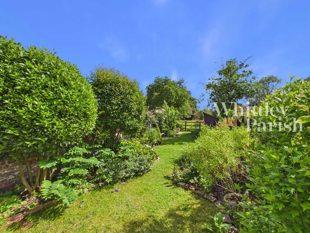 Property photo 2 of 22