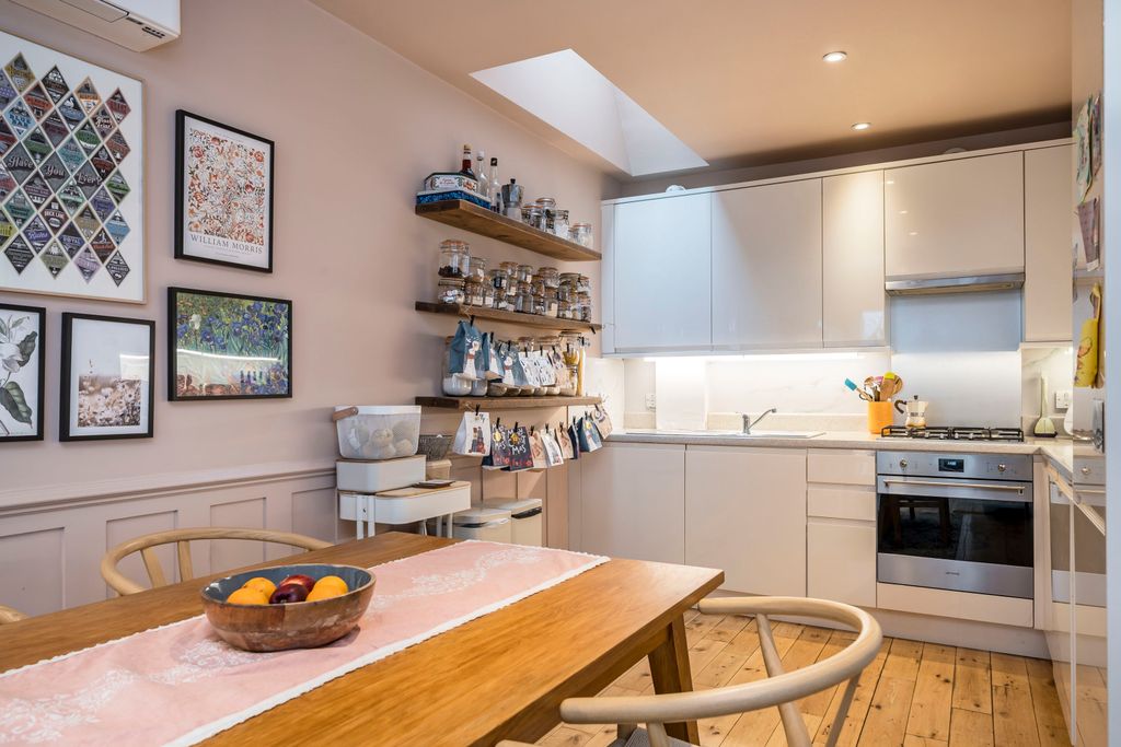 Property photo 3 of 10 Picture No. 08