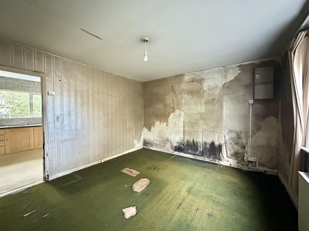 Property photo 2 of 11 Thumbnail_Img_7956.Jpg