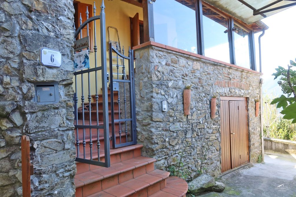 Property photo 2 of 33