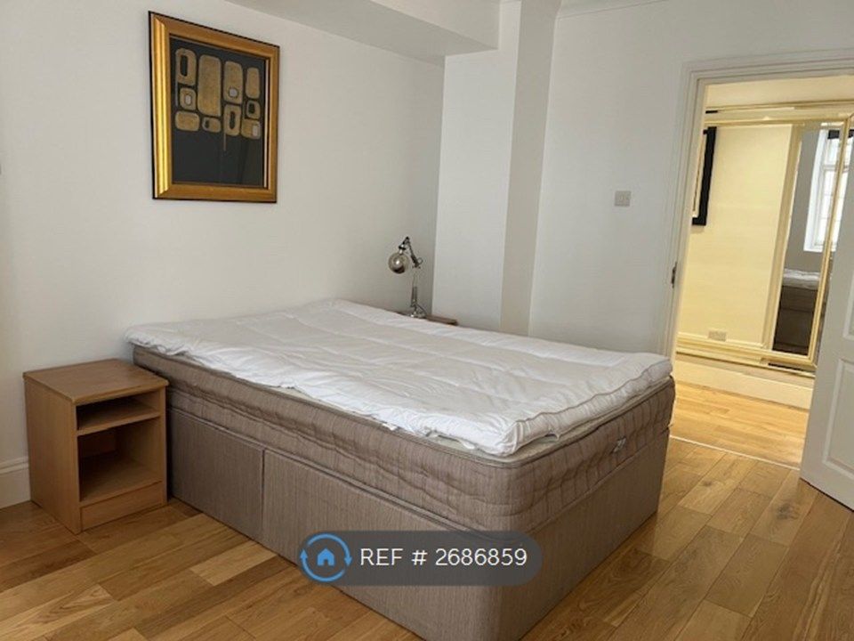 Property photo 3 of 6 1st Double Bedroom