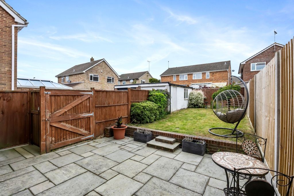 Property photo 2 of 17