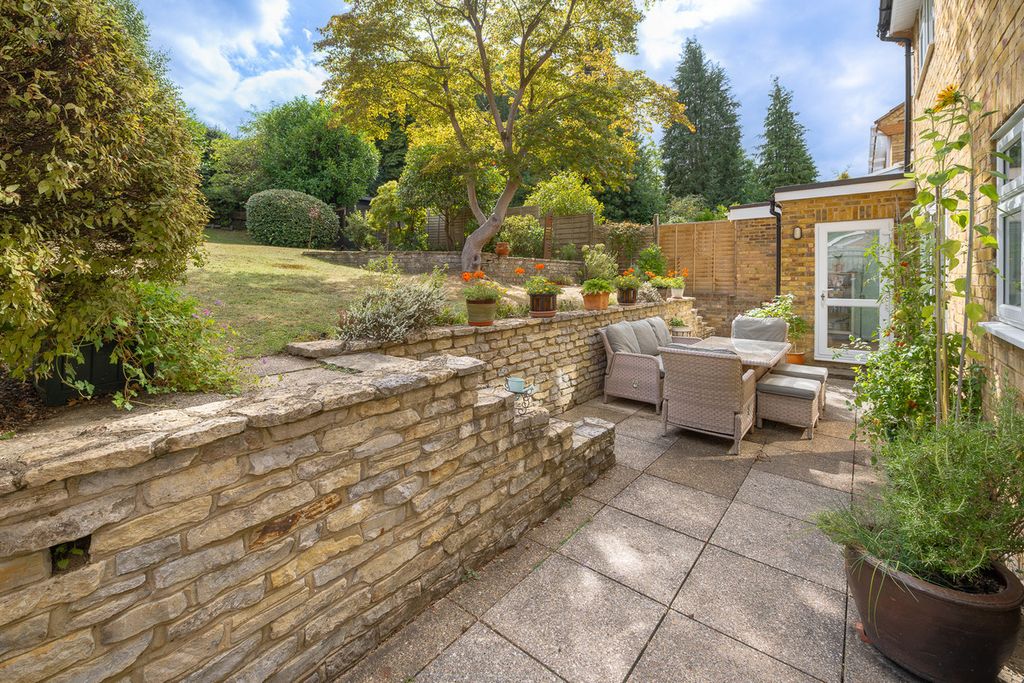 Property photo 3 of 22