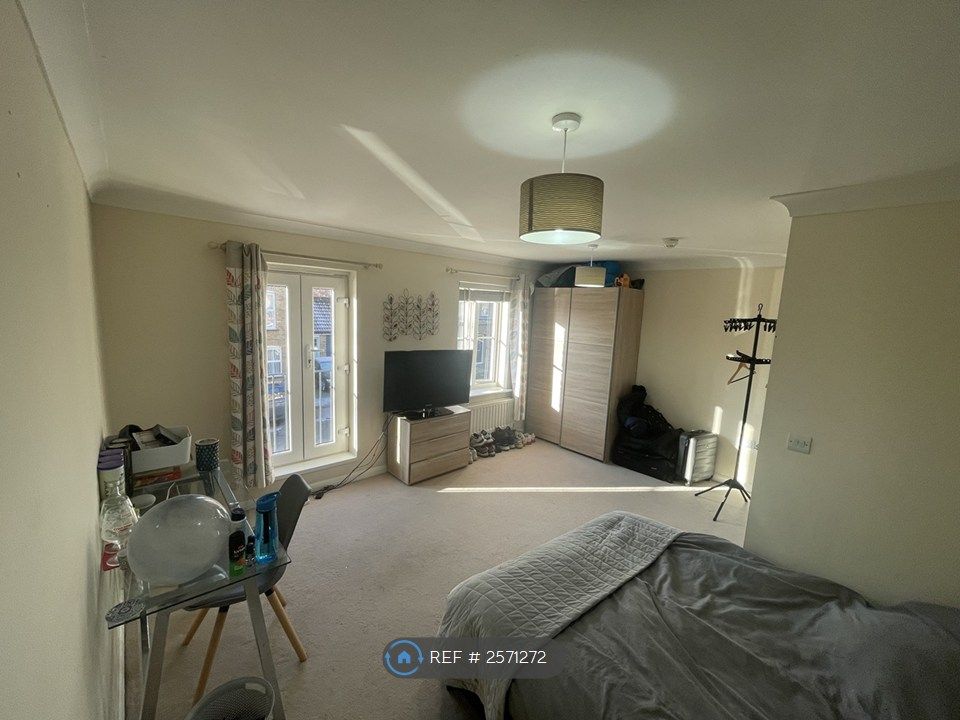 Property photo 2 of 9 Double Bed