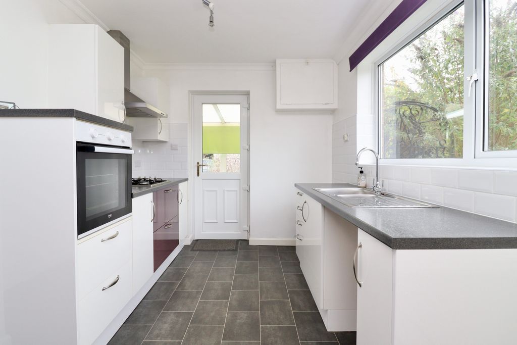 Property photo 2 of 14 Img_4341