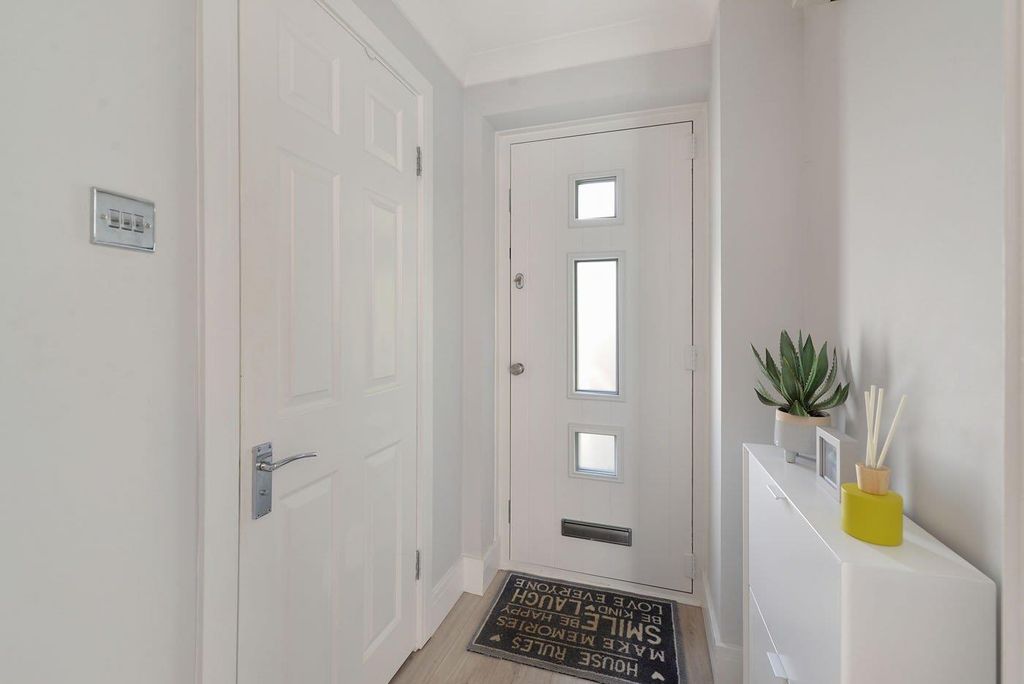 Property photo 2 of 16 10.Jpg