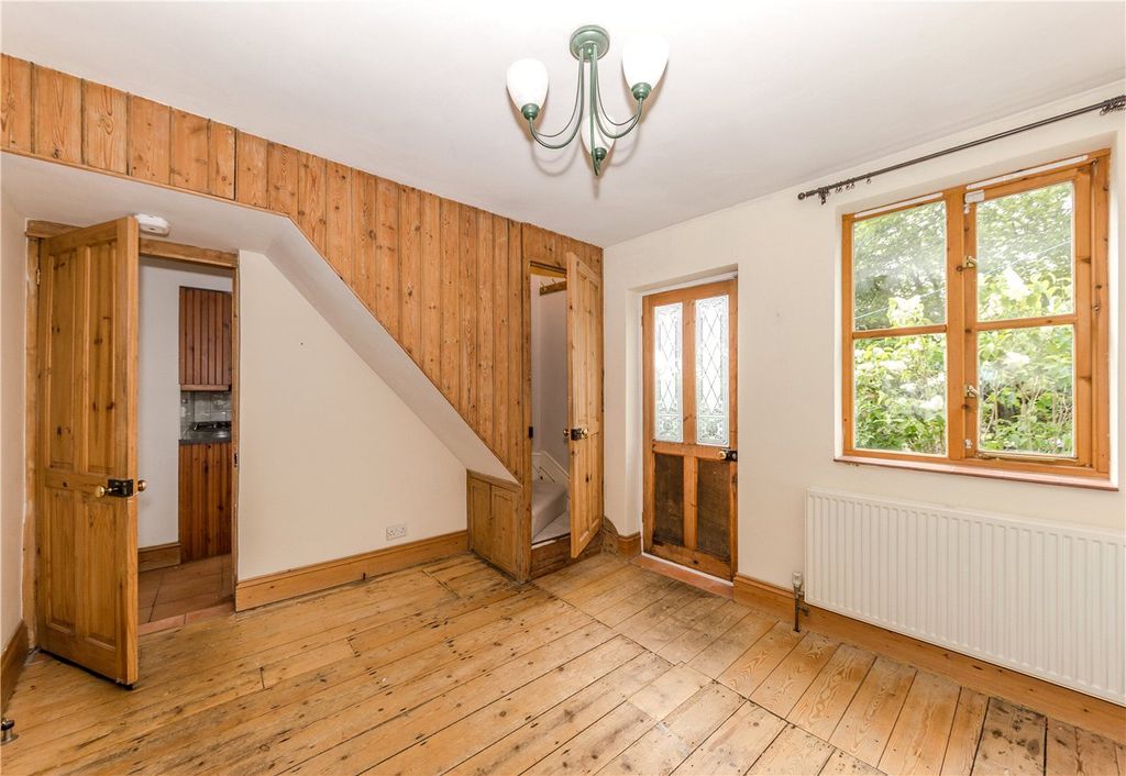 Property photo 3 of 11 Sitting/Dining Room