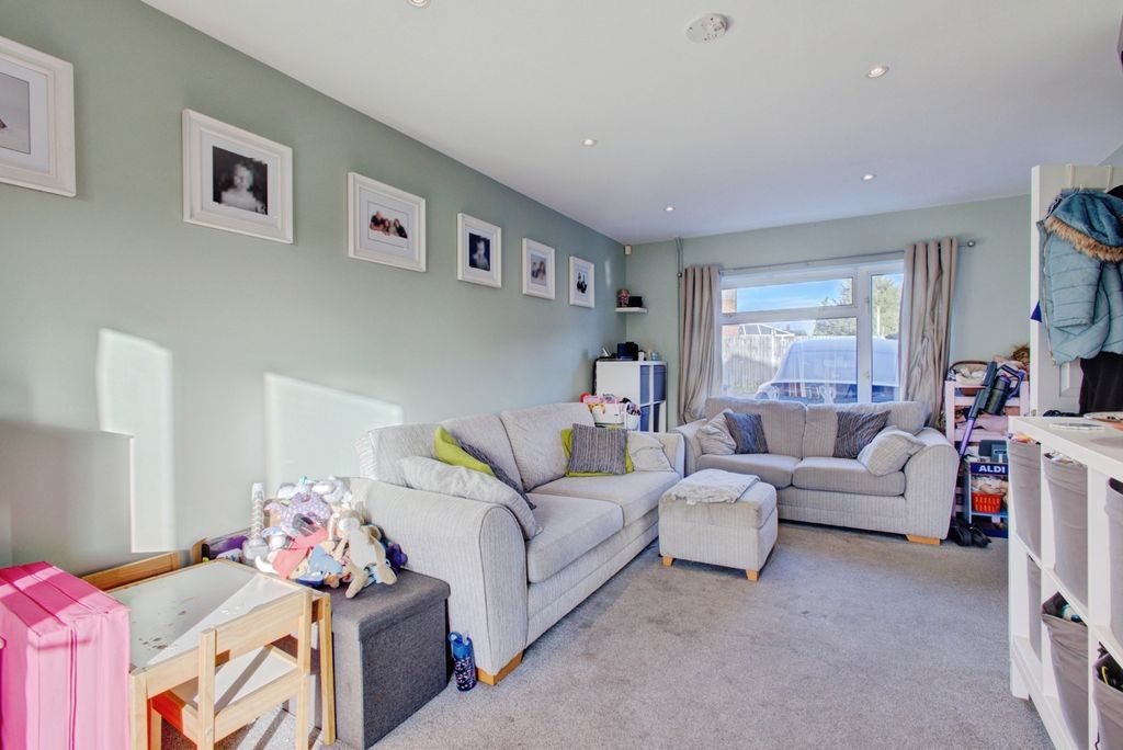 Property photo 3 of 18 Pbox-Img.Jpg