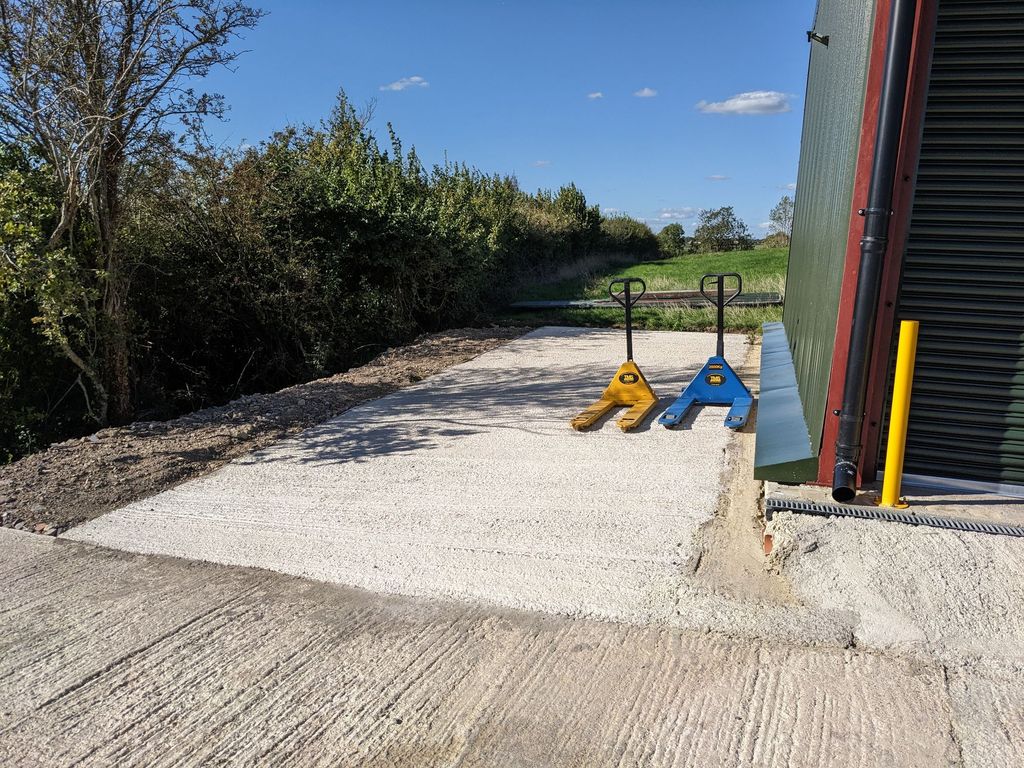 Property photo 3 of 4