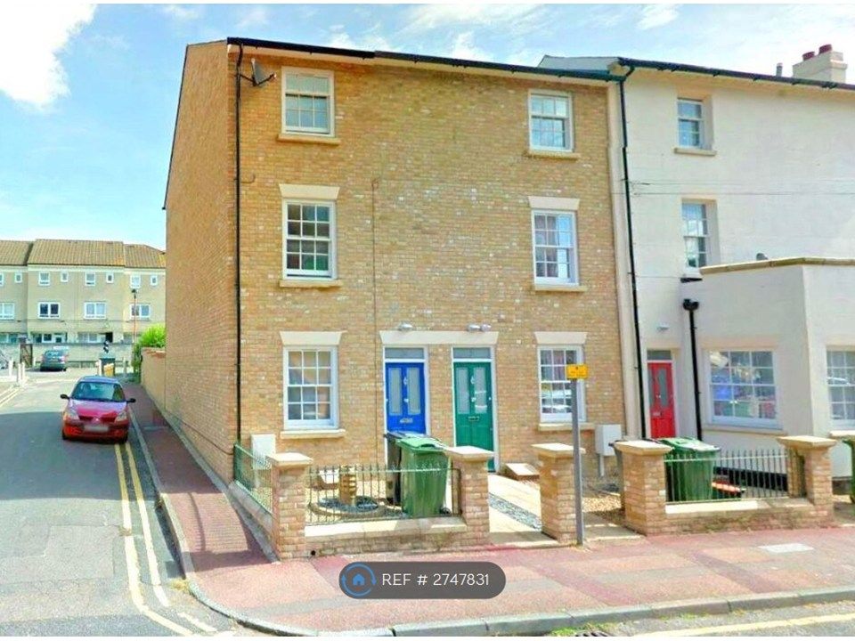 Property photo 1 of 10 Front Of House