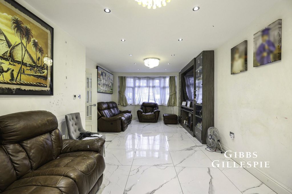 Property photo 2 of 18 Picture No. 04