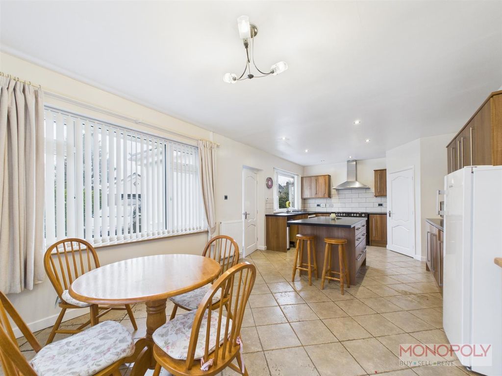 Property photo 2 of 26 Cam03815G0-Pr0373-Still001.Jpg