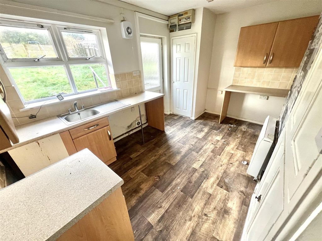 Property photo 3 of 11 Img_8196.Jpg