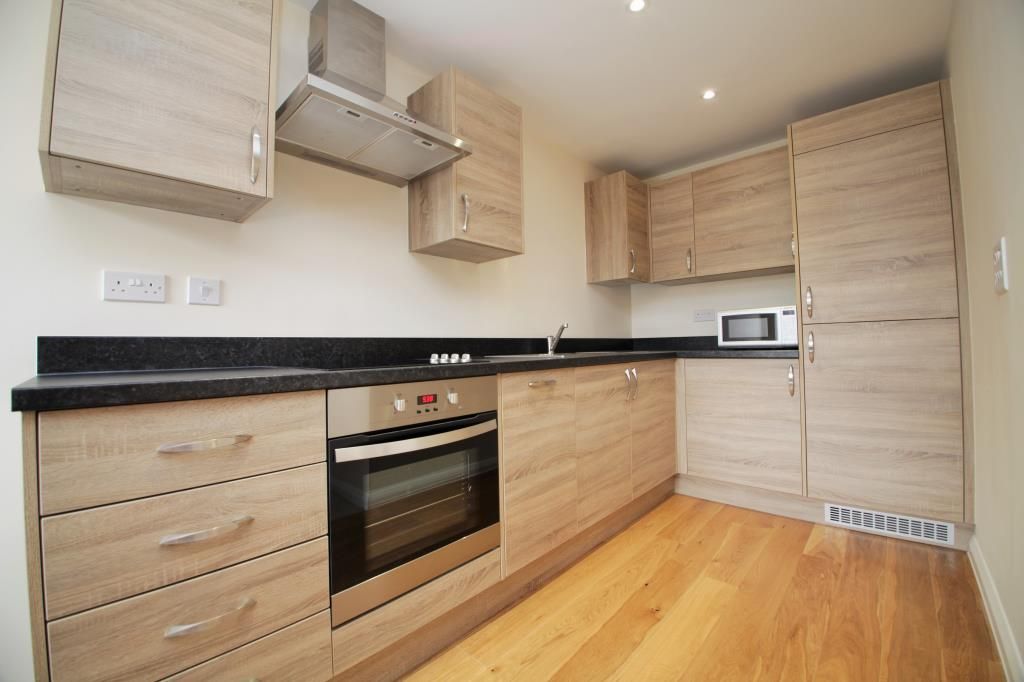 Property photo 3 of 6 Kitchen