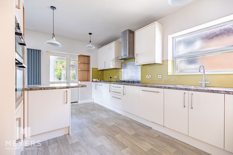 Property photo 1 of 12 Kitchen