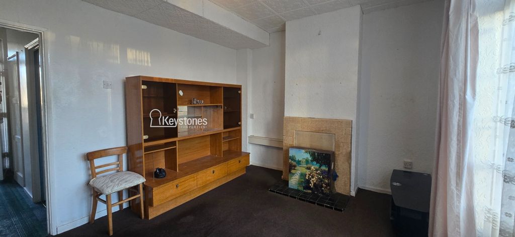 Property photo 3 of 17 Photo 16