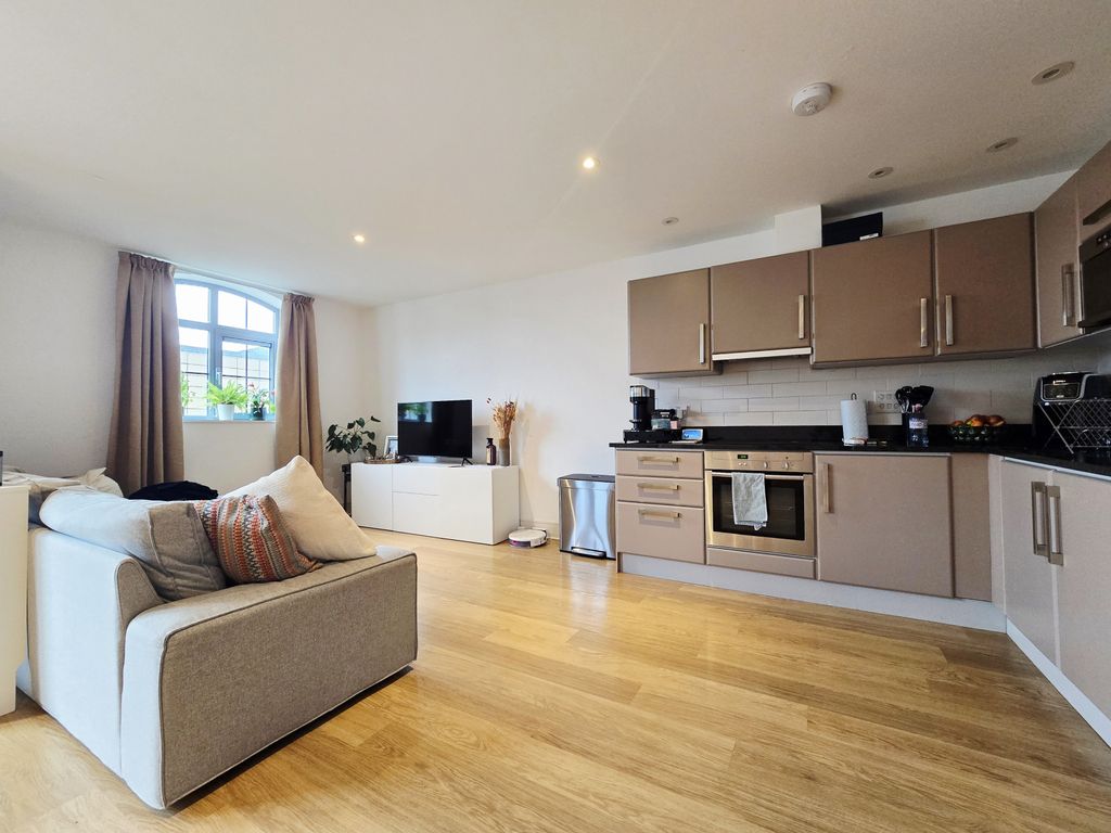 Property photo 3 of 10 Gallery