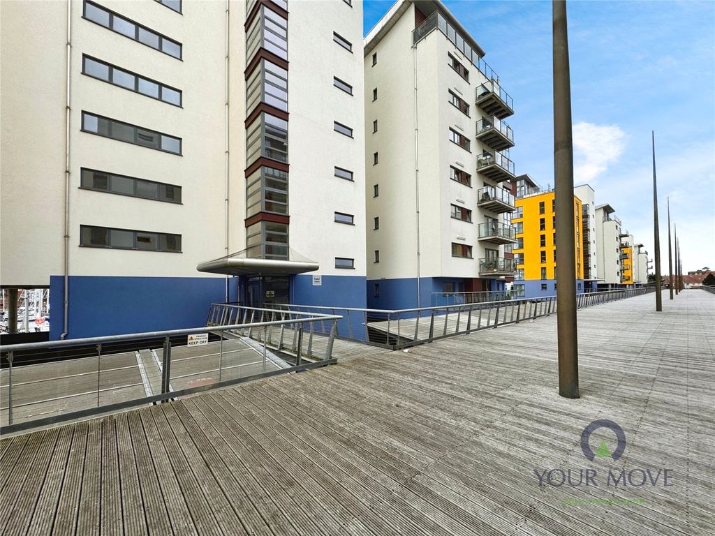 Property photo 1 of 12 Front