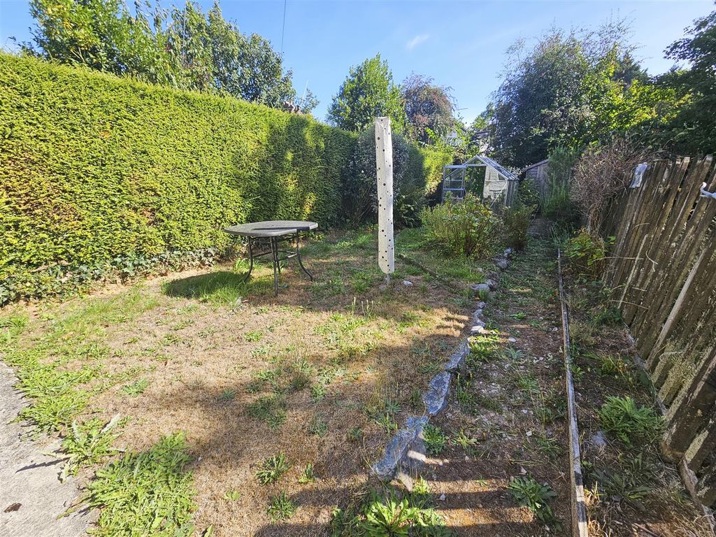 Property photo 2 of 17 Garden.Jpg