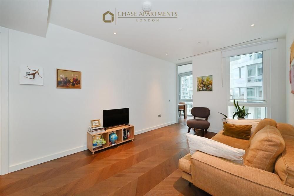 Property photo 2 of 16 2 Prospect Way London, Sw11 8DL