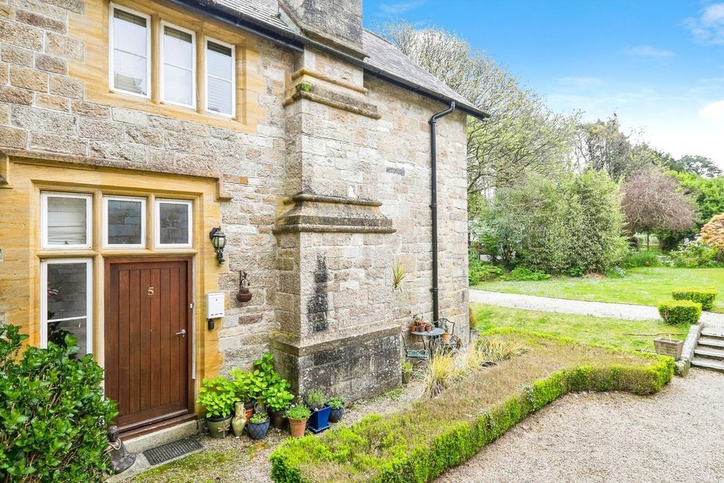 Property photo 2 of 10 Front Entrance