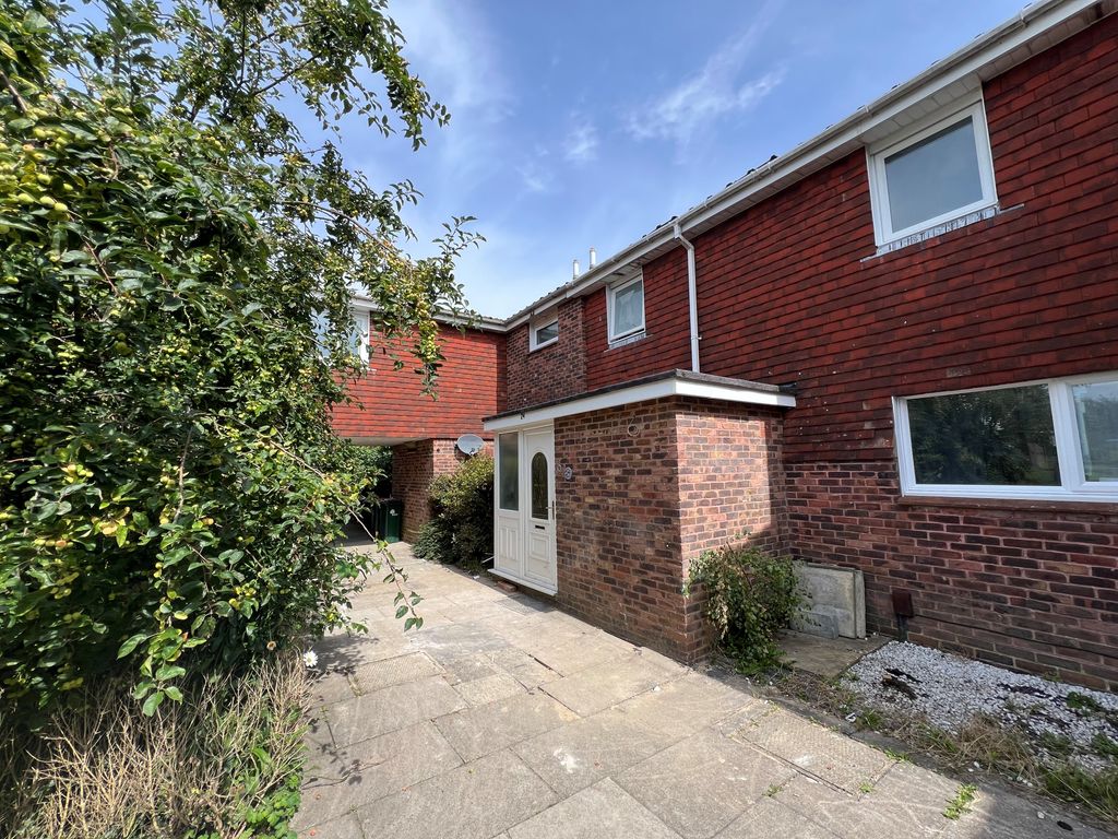 Property photo 1 of 2