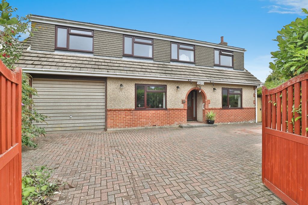 Property photo 1 of 21