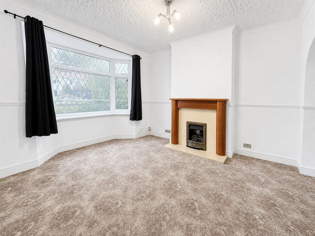 Property photo 2 of 15 5F583Ff4-A302-4720-8169-8352d8E3621F.Png
