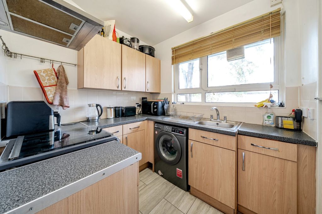 Property photo 3 of 17 Picture No. 16