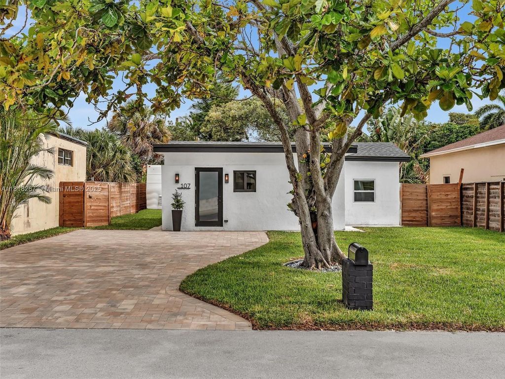 Property photo 1 of 50