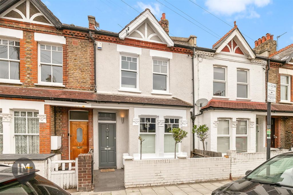 Property photo 2 of 9 External