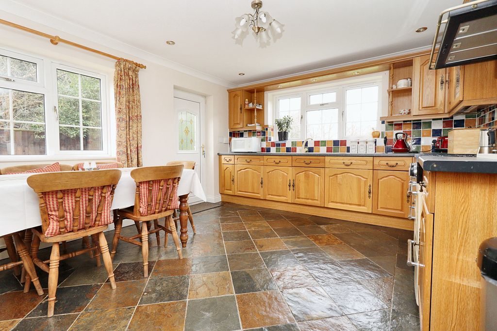 Property photo 3 of 19 Img_5639