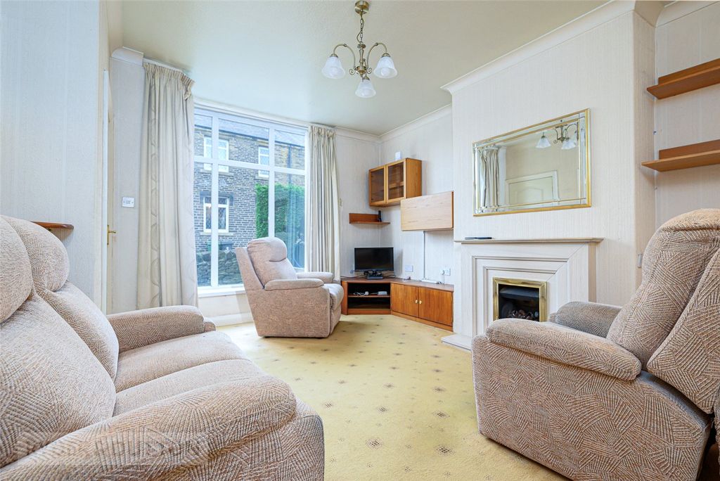 Property photo 2 of 18 Living Room