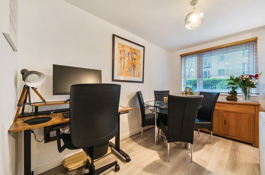 Property photo 3 of 9