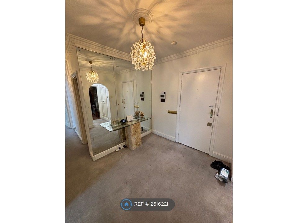 Property photo 3 of 12 Entrance