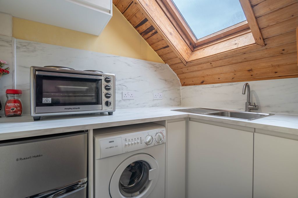 Additional image 10 of 1 bed flat for saleRose Street, Edinburgh EH2