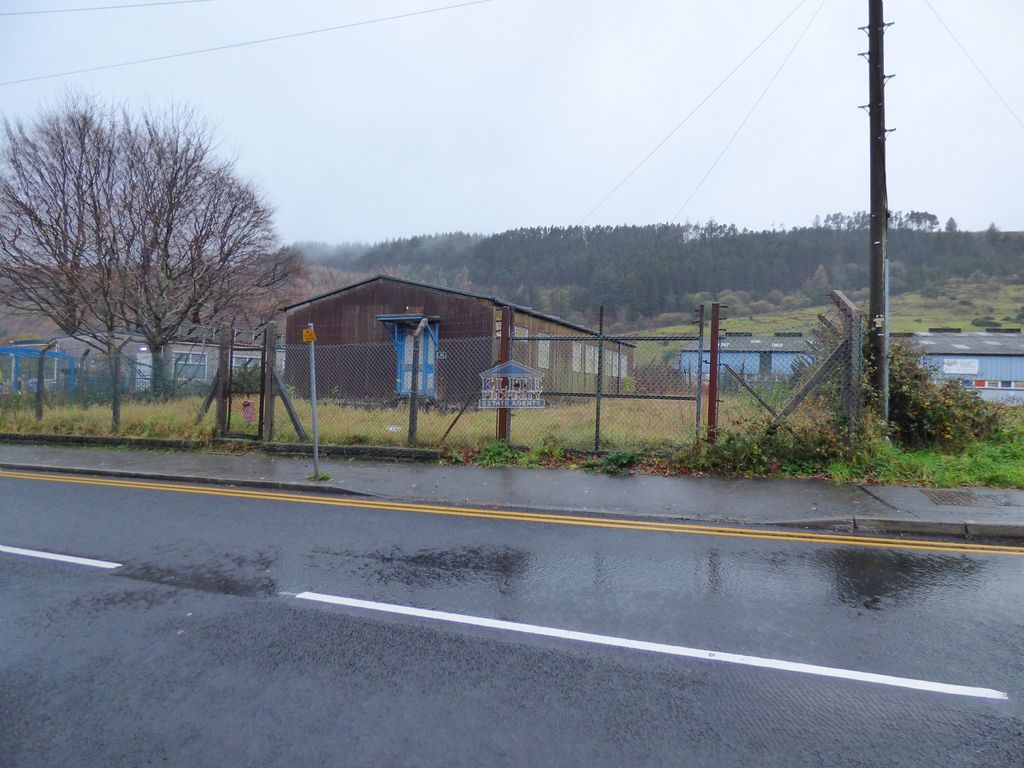 Property photo 3 of 6 Not Specified